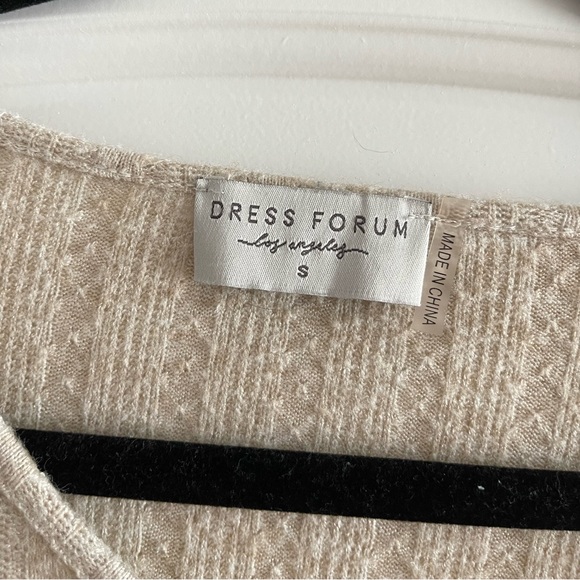 SOLD***DRESS FORUMA Ruched top! - Picture 5 of 5